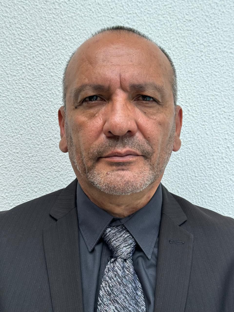 Dr. H.C. Oswaldo Augusto Chica Viteri. Dipl. Emb