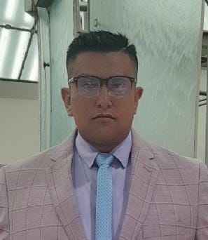 DR. H.C. MED-ARB. VÌCTOR ALEX ESPÌN IZURIETA. DIPL. EMB